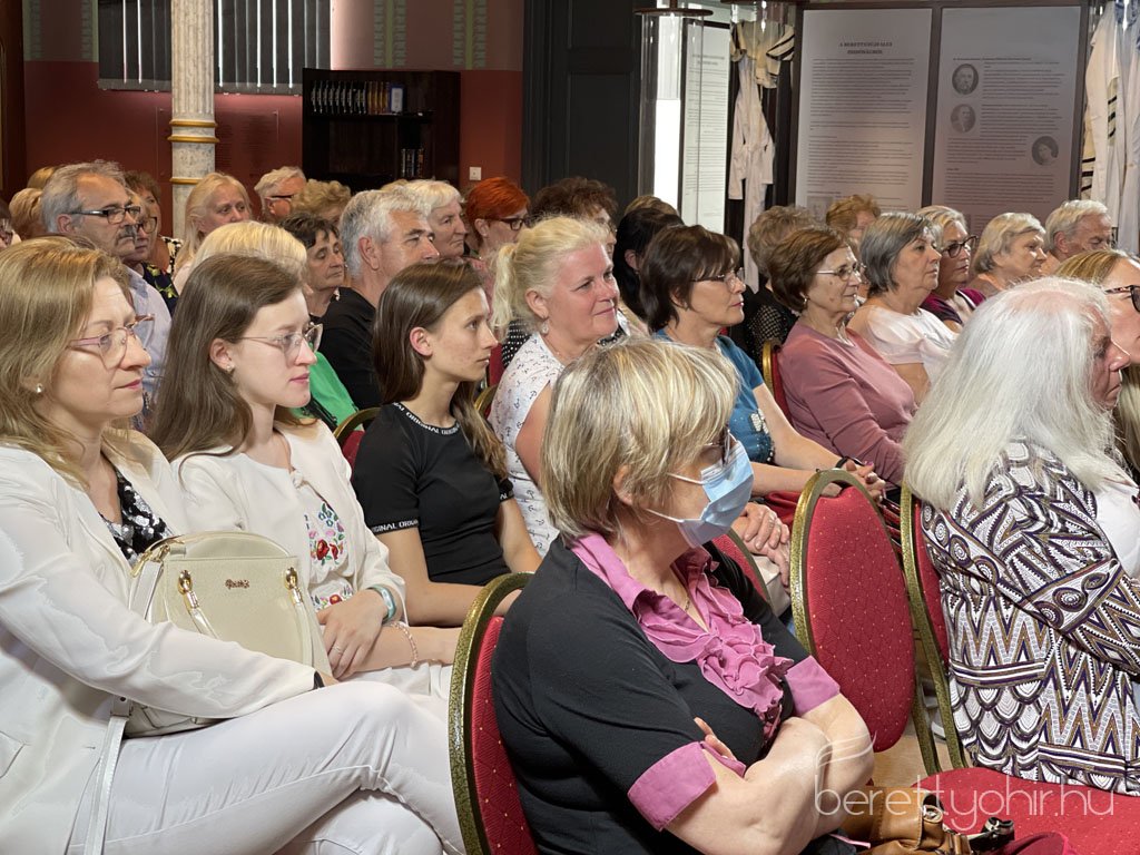 Sebestyén Márta koncertje a zsinagógában 18